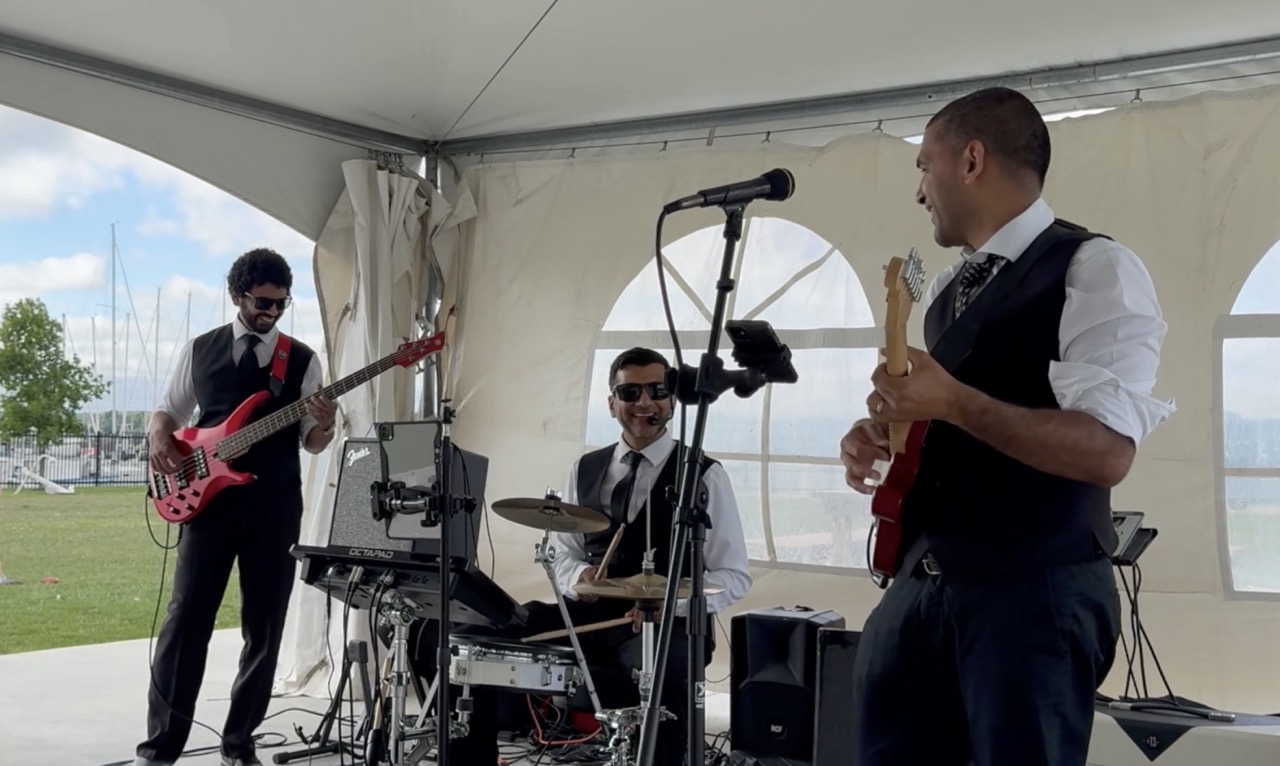 The Covernotes performing live music at a private corporate party in the GTA